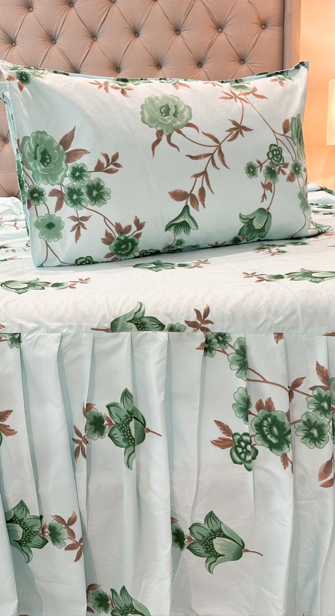 Queen Frill bedsheet image 1